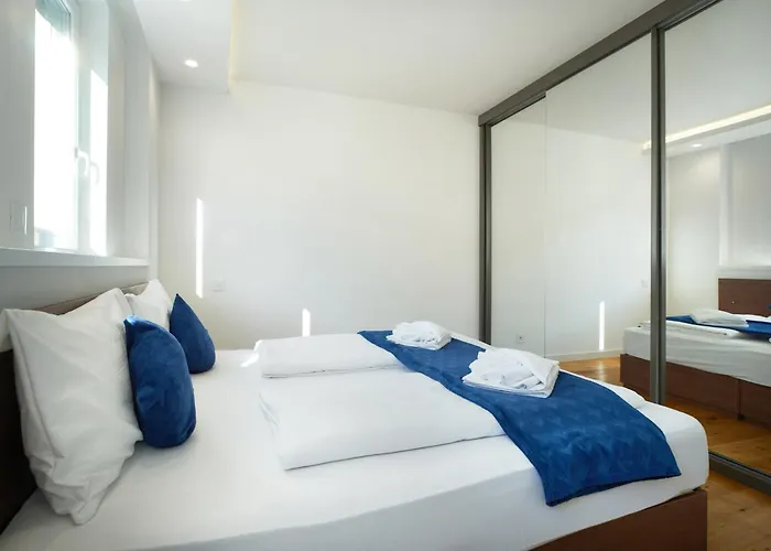Nook Zehn & Loft By Irundo *